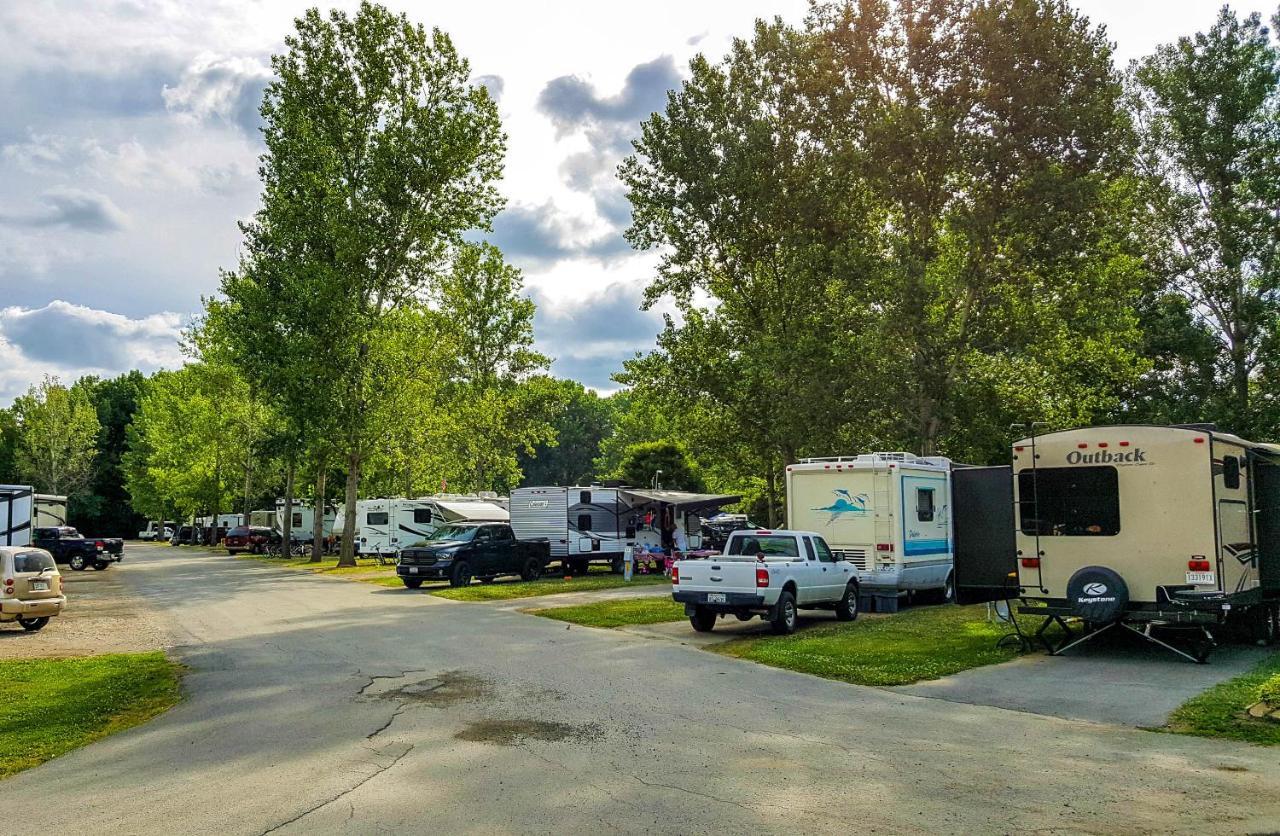 Sandusky Koa Holiday Campground Hotel Kültér fotó